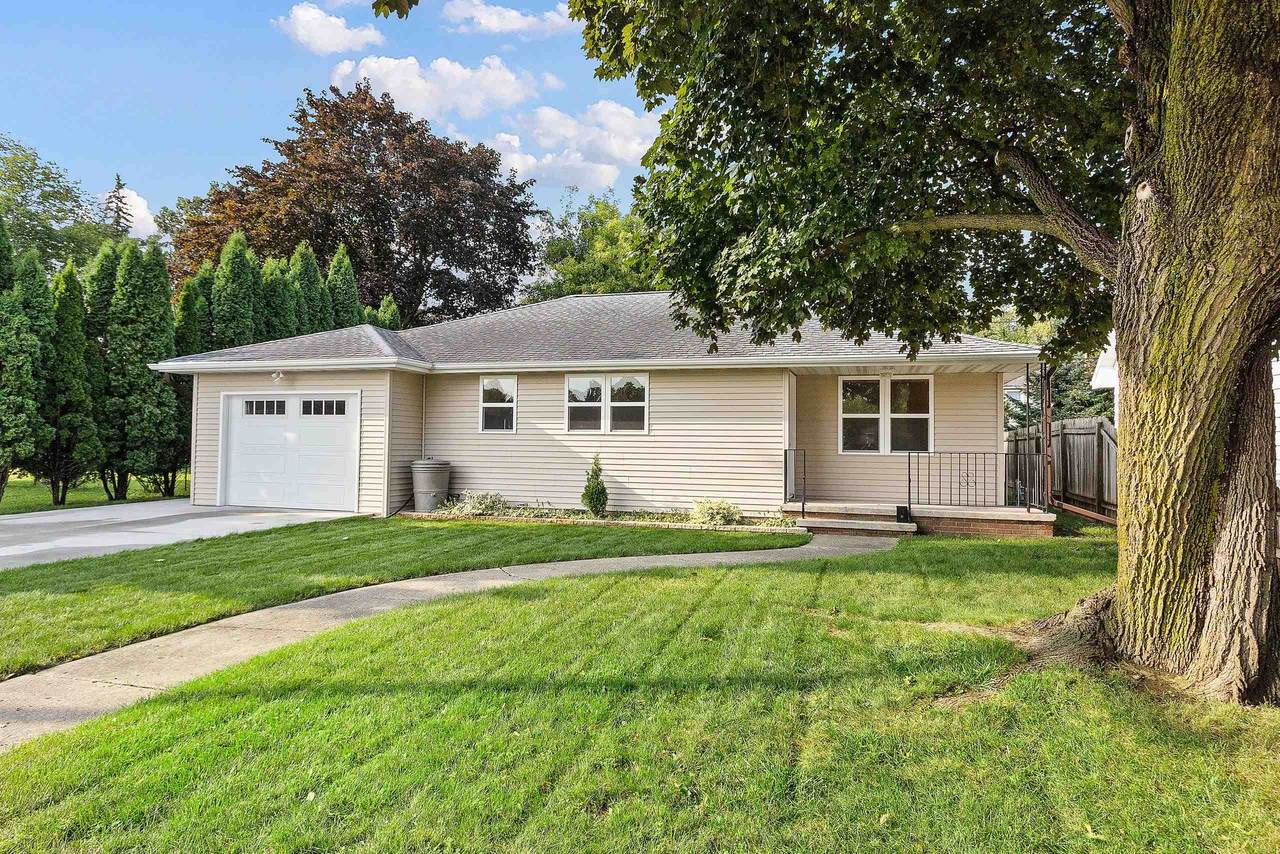 535 Badger Avenue - Photo 1