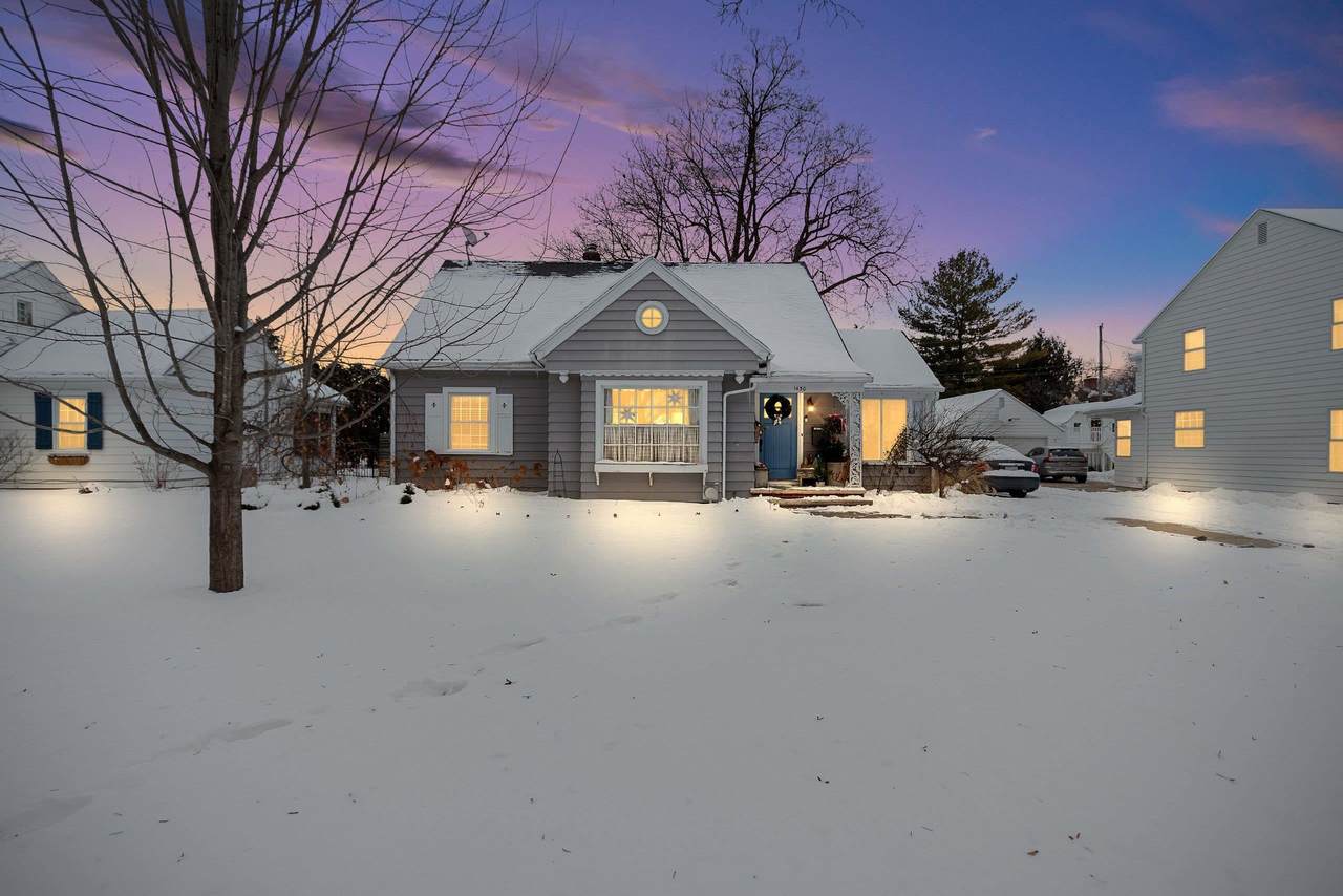 1430 Outagamie Street - Photo 1
