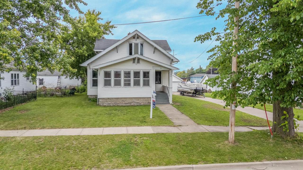 27 3RD Street - Photo 1