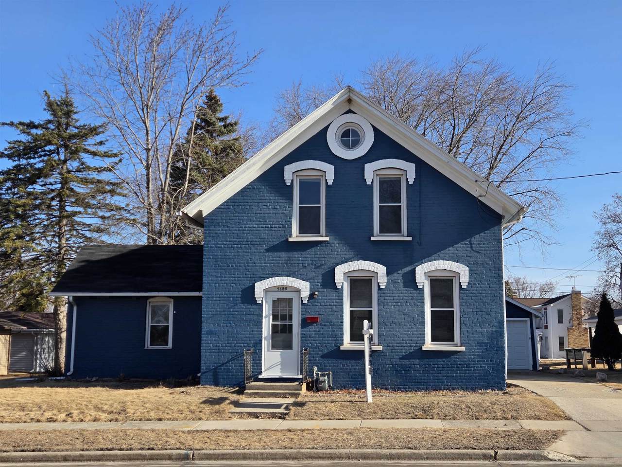 1456 Dousman Street - Photo 1