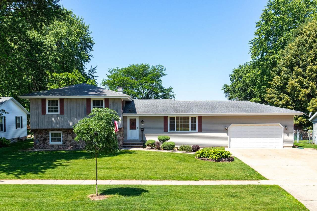 2123 Fairview Street - Photo 1