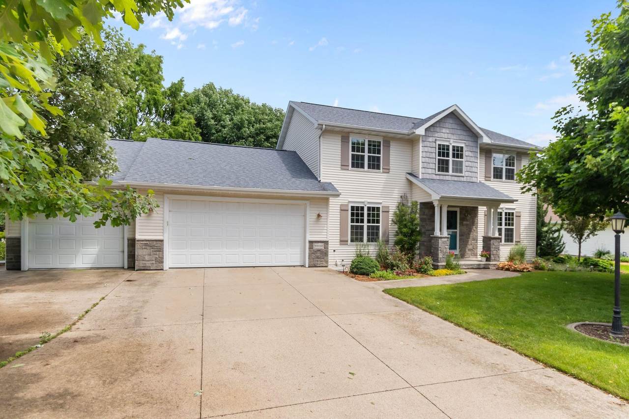 W6050 Strawflower Drive - Photo 1