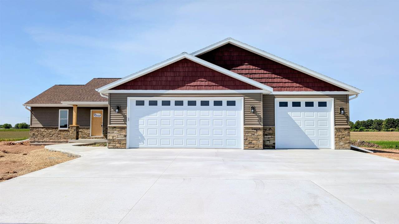 636 Deerview Drive - Photo 1