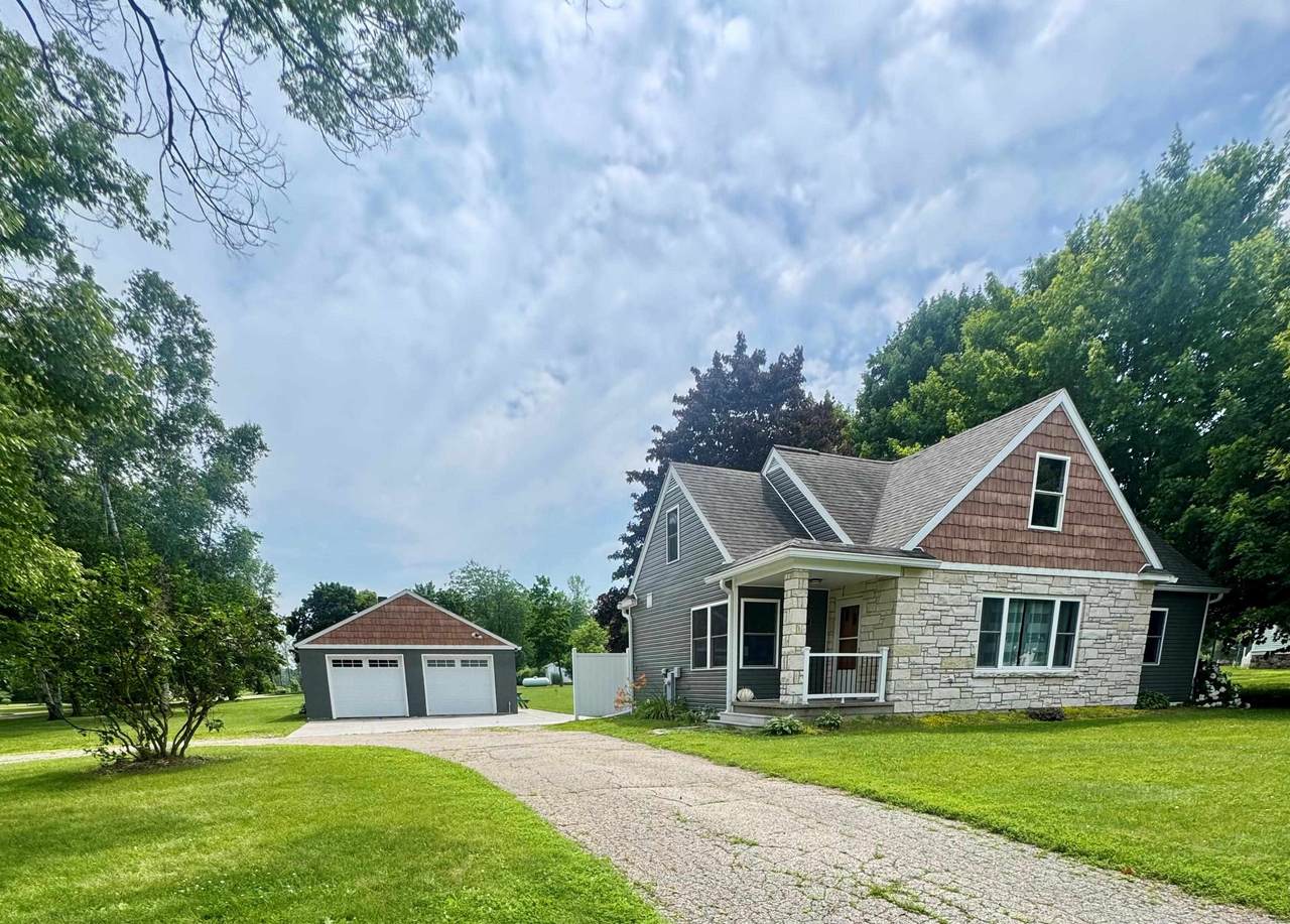 1036 County Road Q - Photo 1