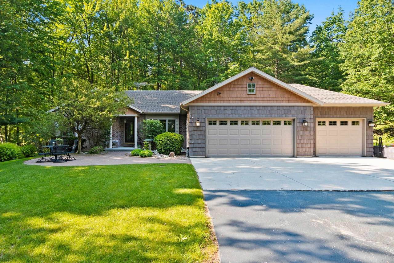 7190 Spring Lake Road - Photo 1