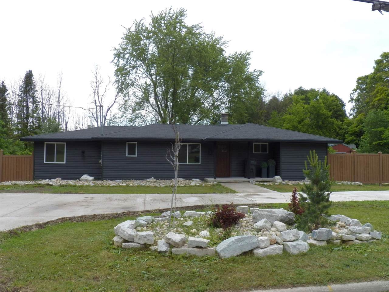 6684 County Road C - Photo 1