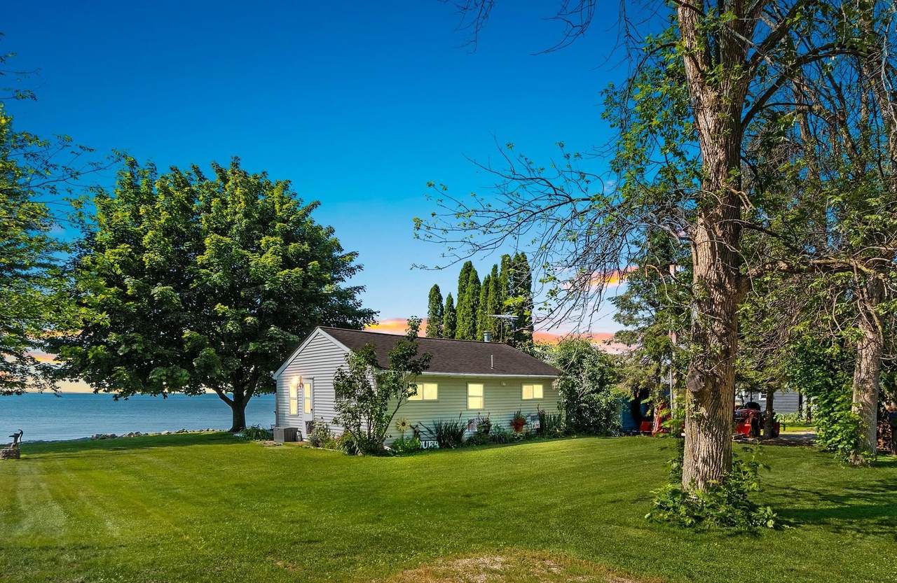 165 Sun N Surf Drive - Photo 1