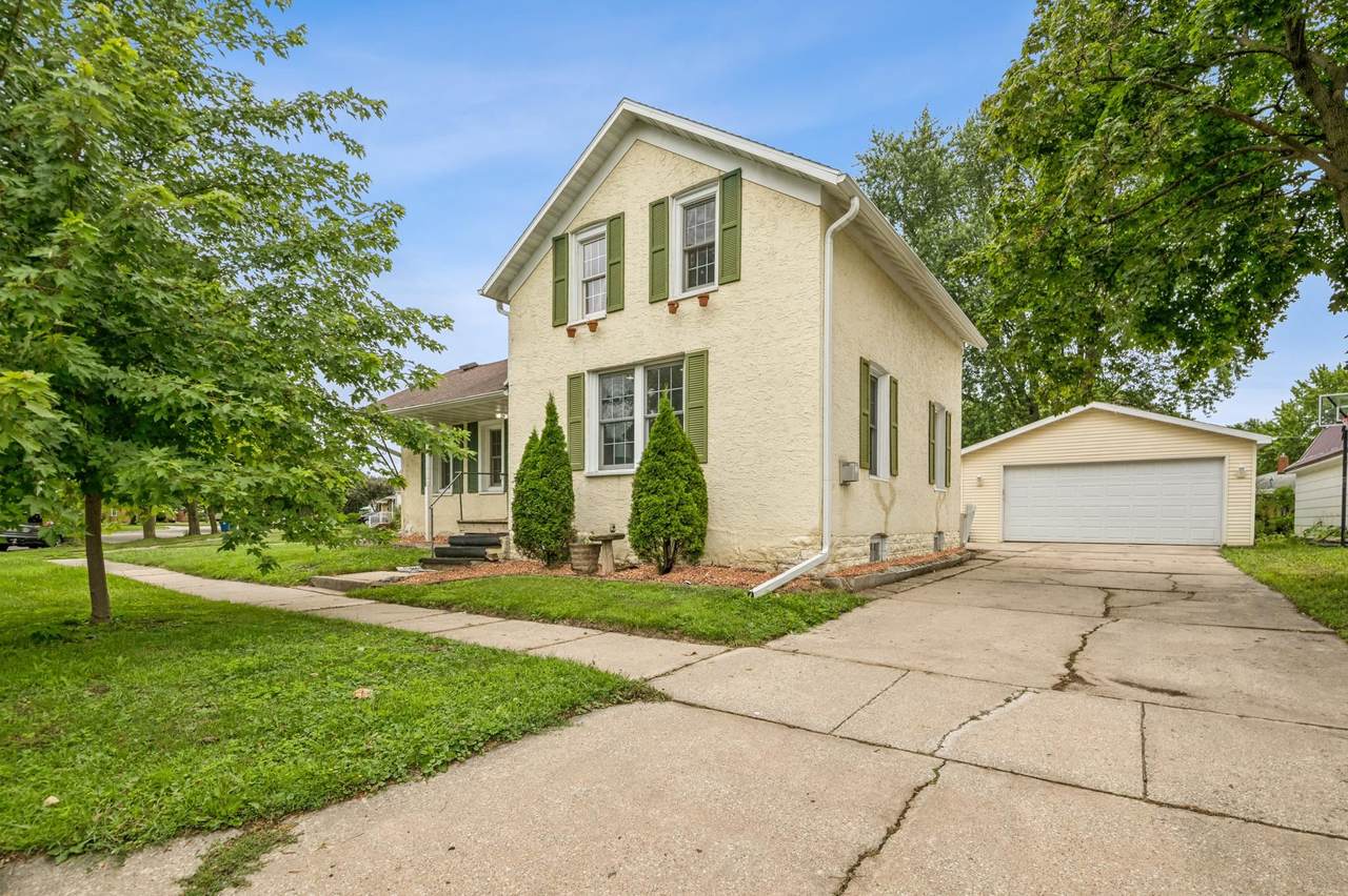 120 Winnebago Street - Photo 1