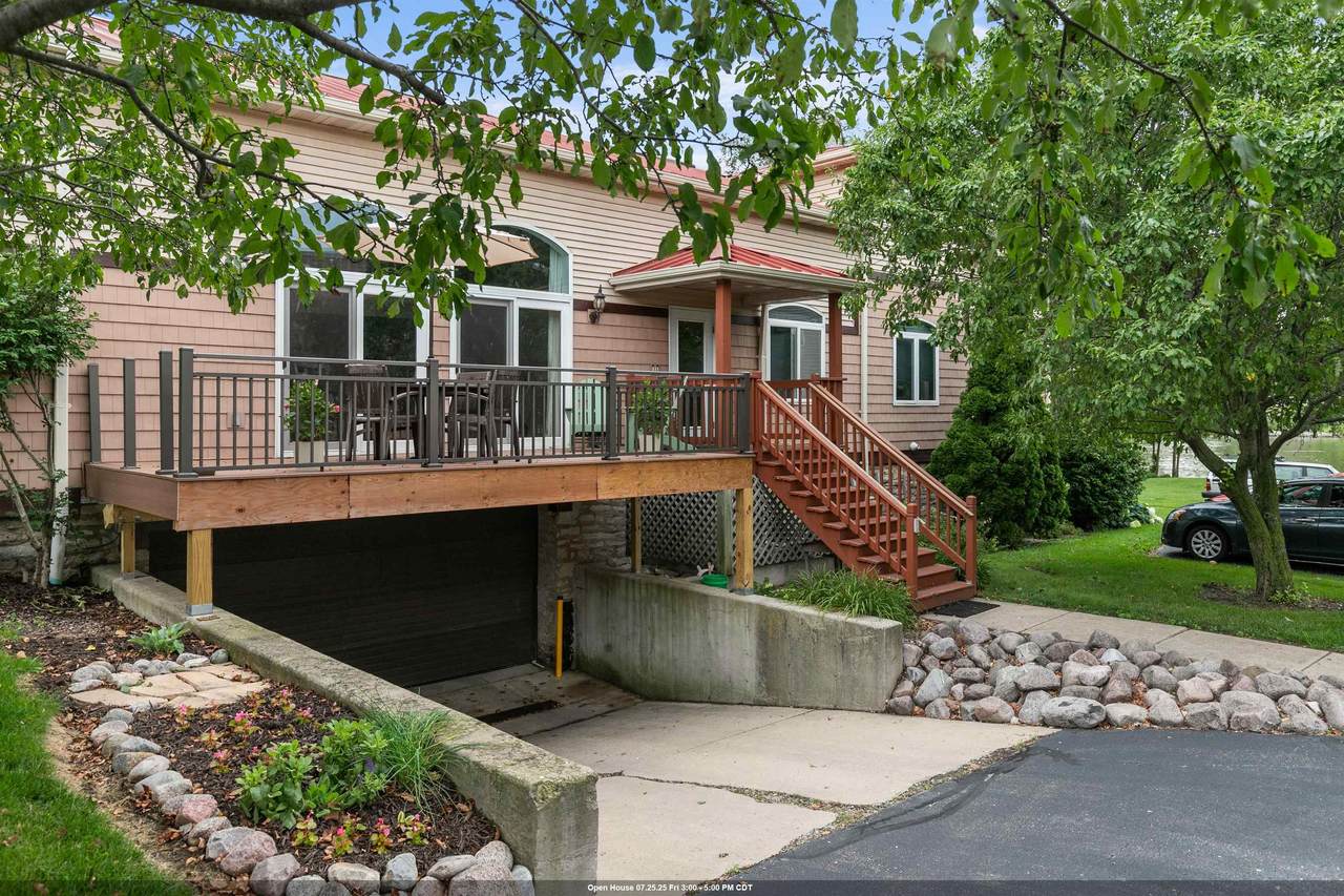506 Washington Street - Photo 1