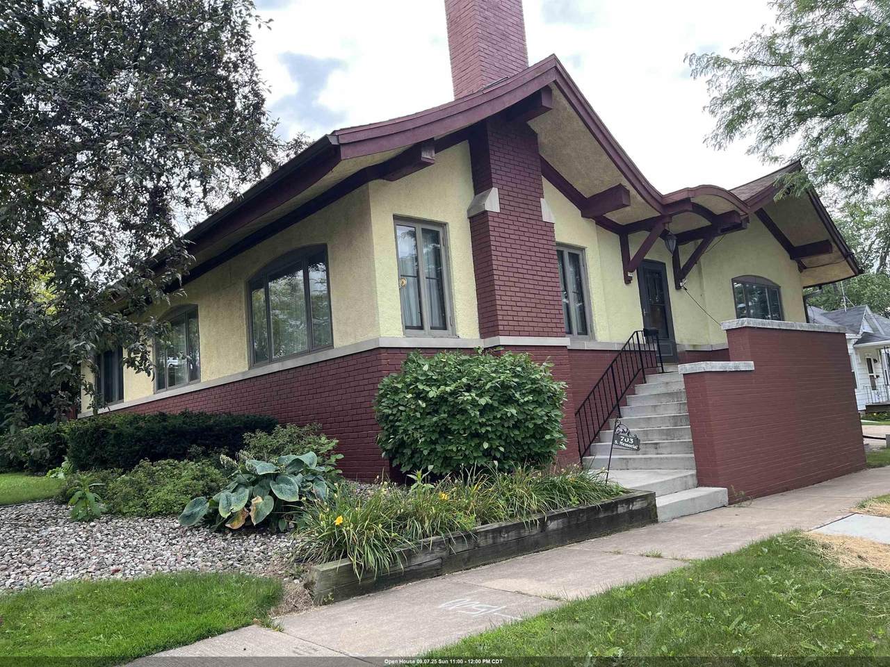 703 Memorial Drive - Photo 1