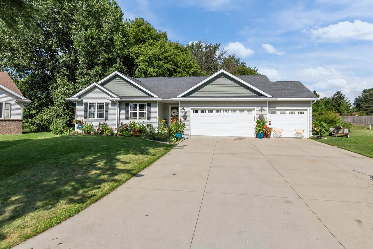 2546 Settlers Court - Photo 1