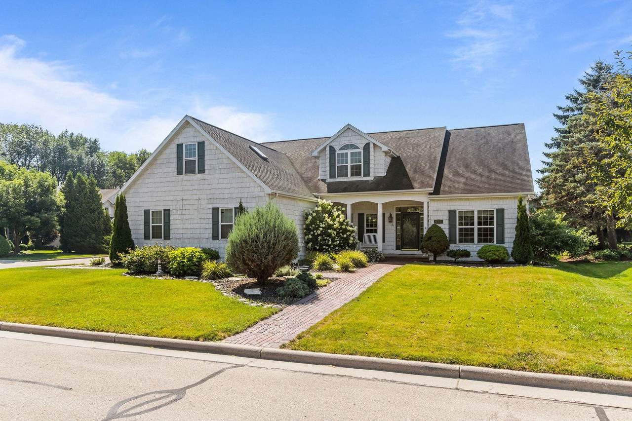 825 Yorkshire Road - Photo 1