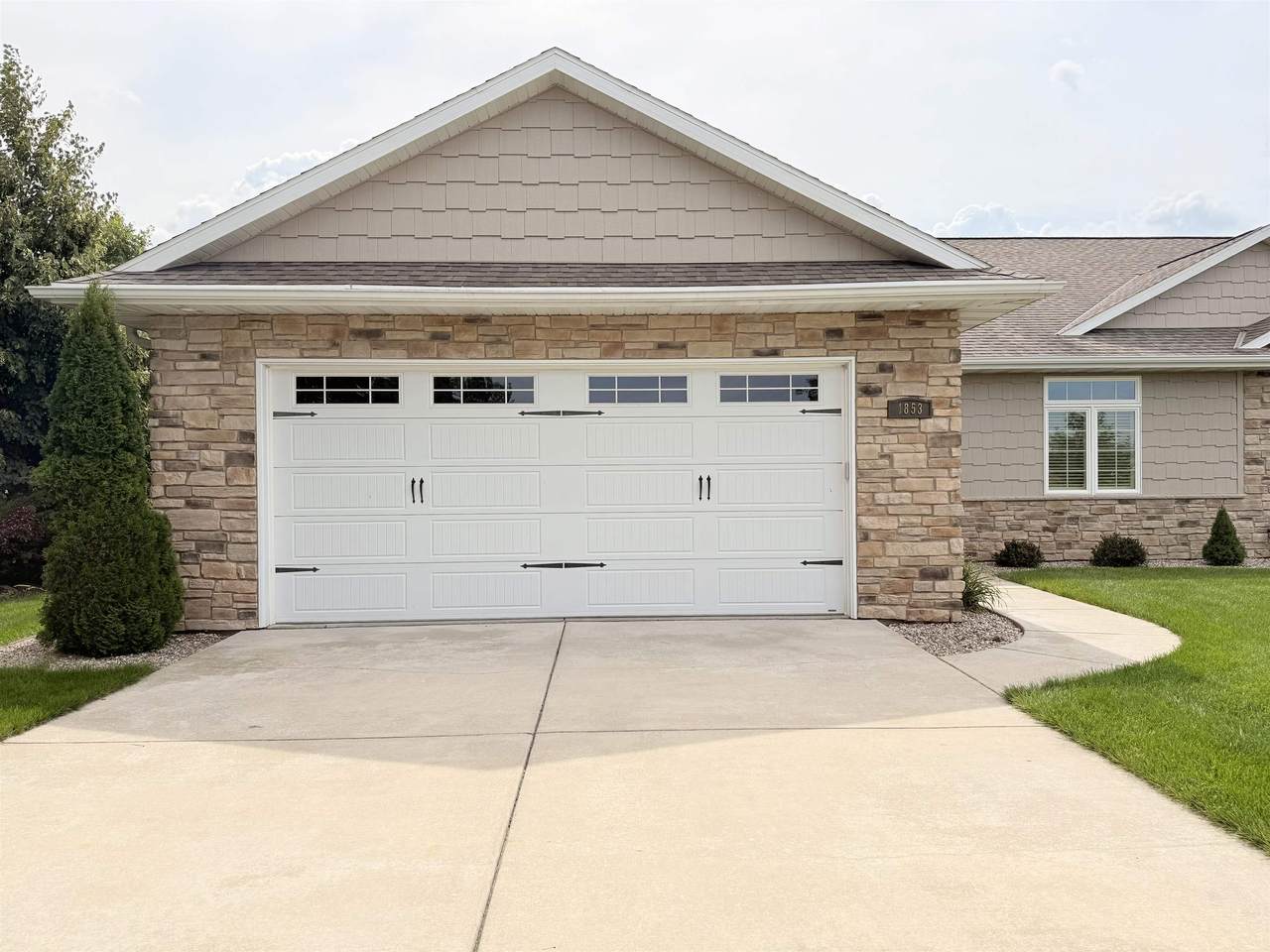 1853 Swan Road - Photo 1