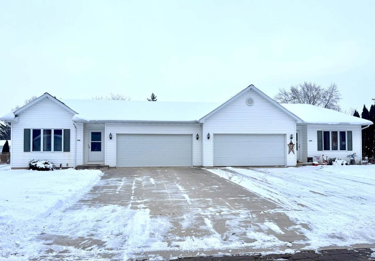 308 5TH Street - Photo 1