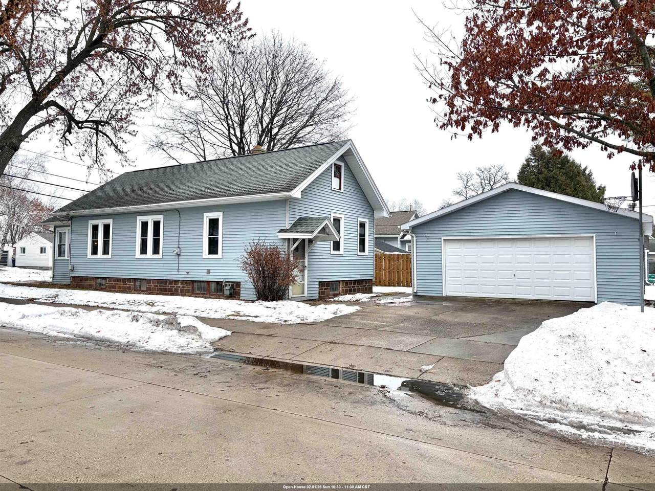 1119 Bent Avenue - Photo 1