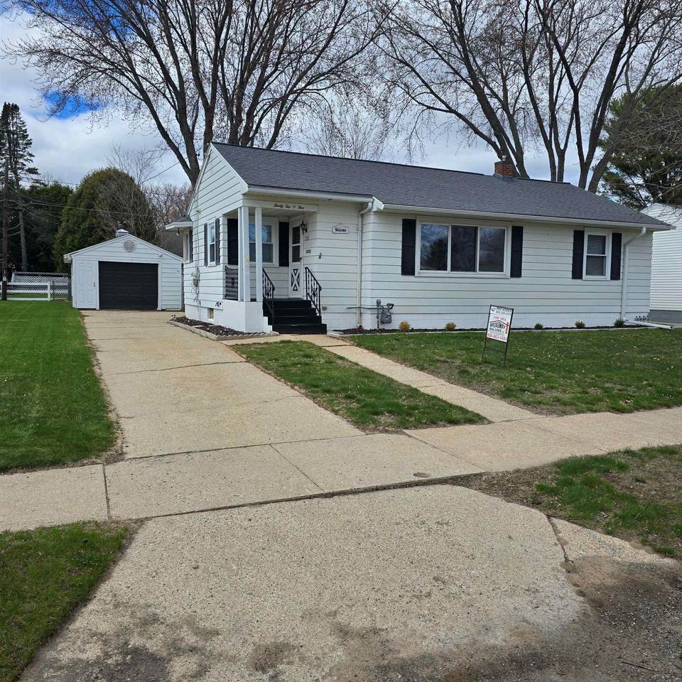 3205 15TH Street - Photo 1