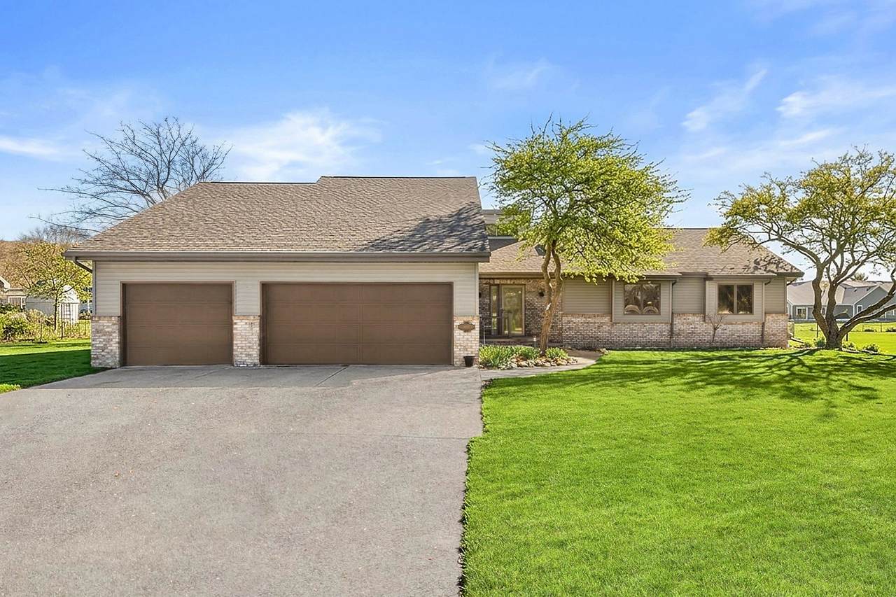 W4933 Golf Course Road - Photo 1