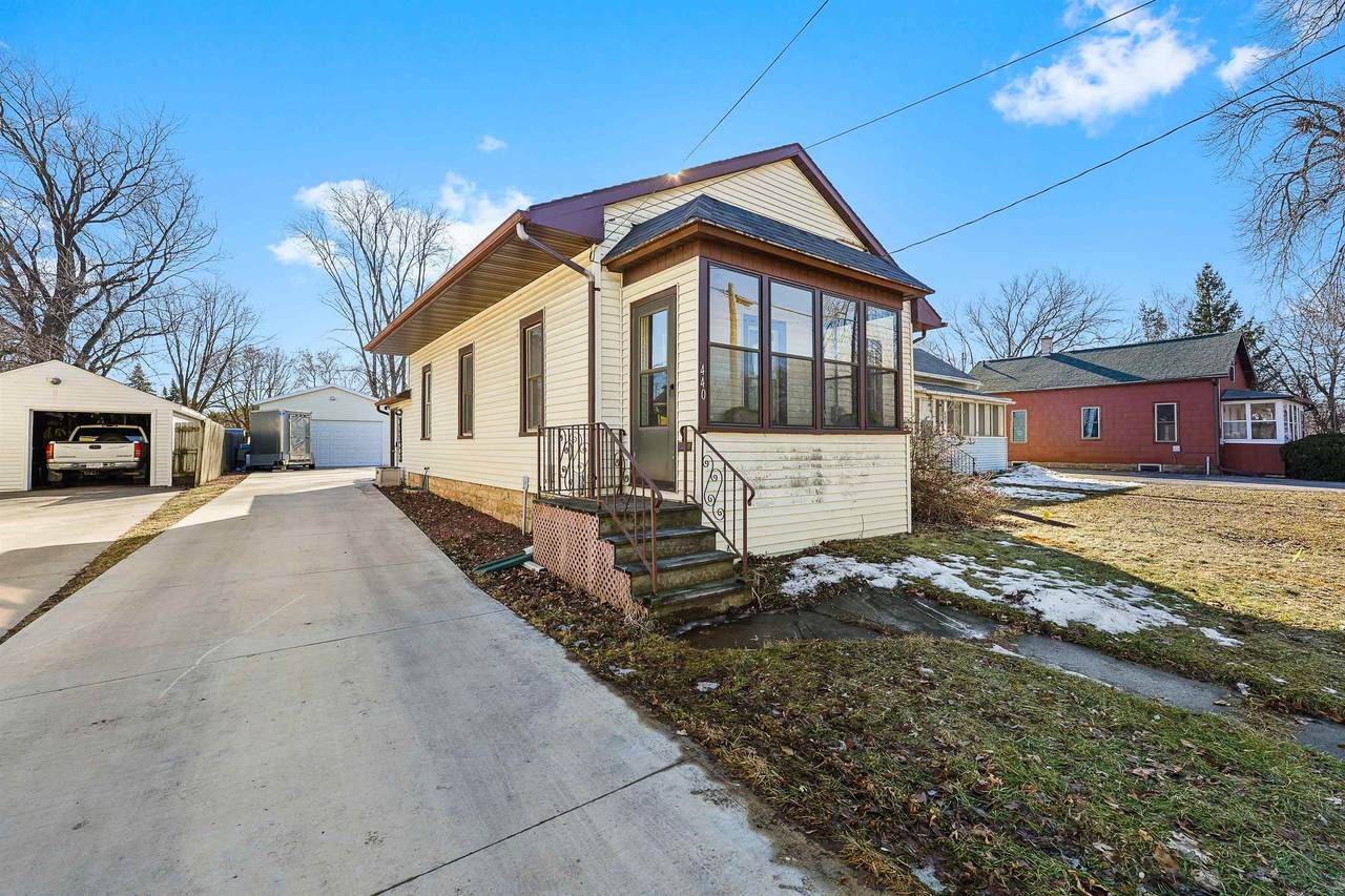 440 Grove Street - Photo 1