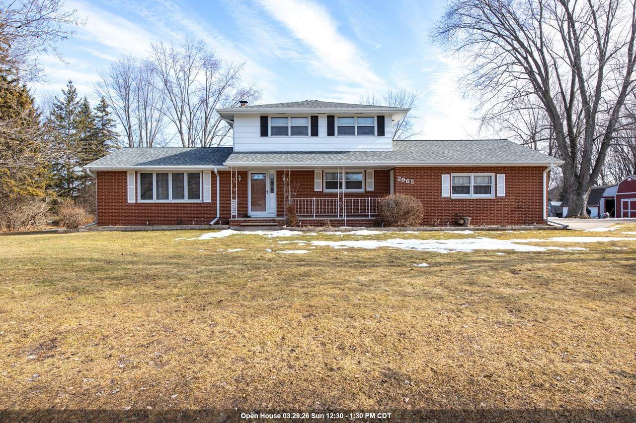 2965 Packerland Drive - Photo 1