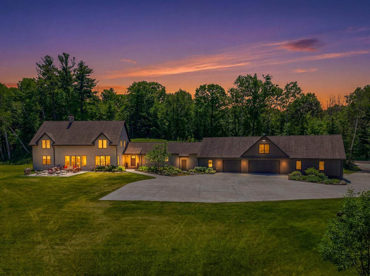 15109 Moraine Road - Photo 1
