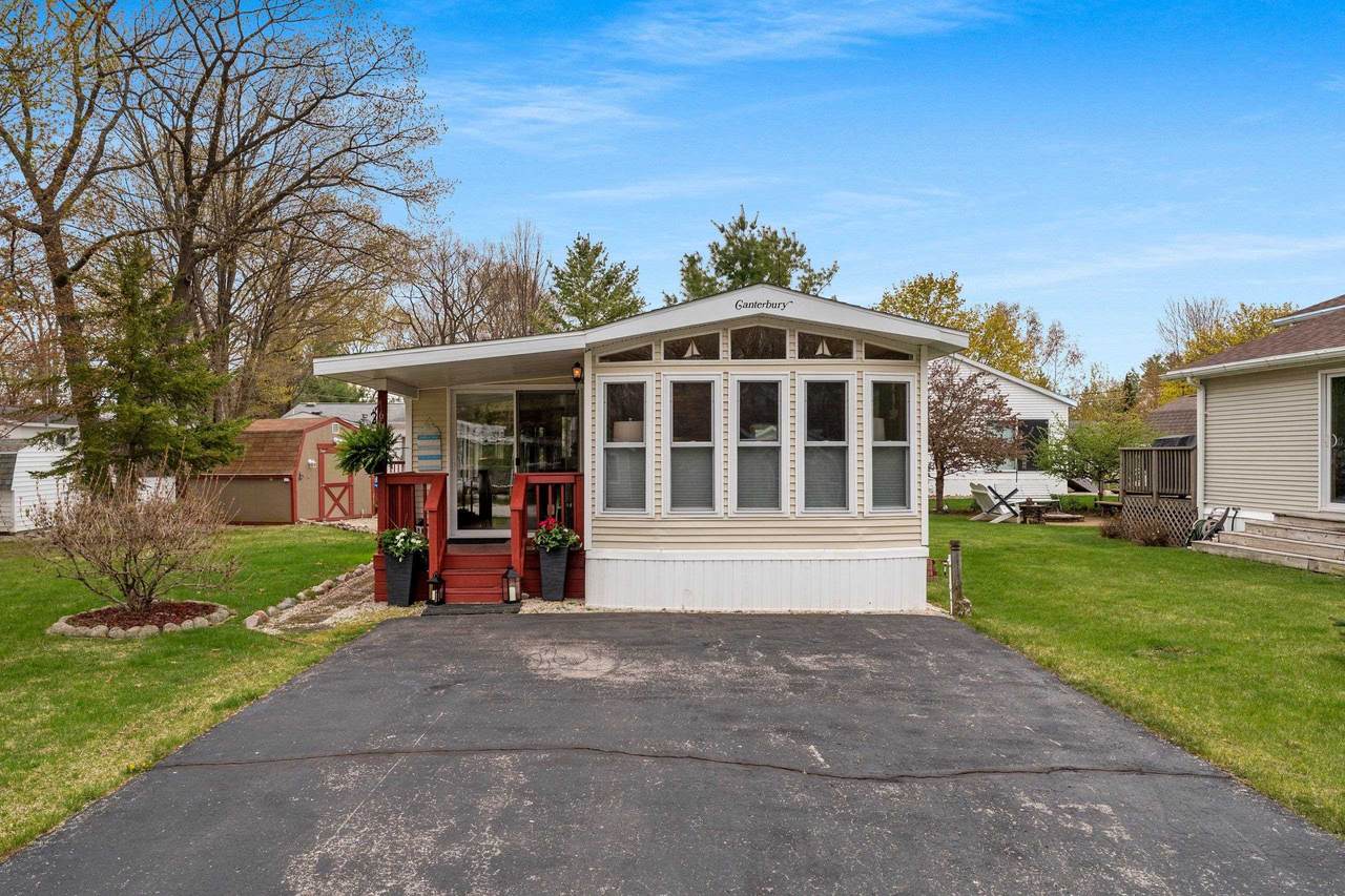 6607 Pearl Lane - Photo 1