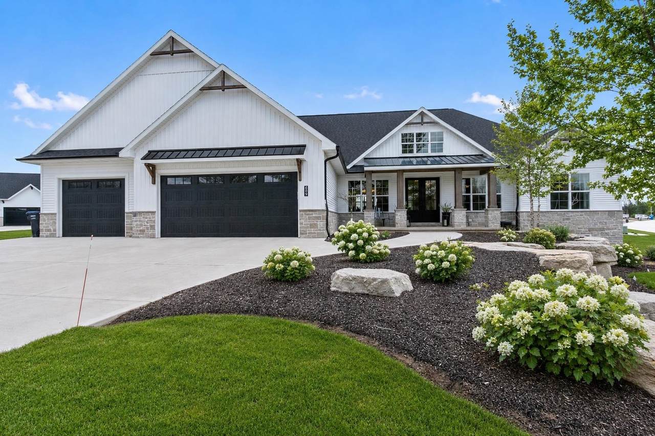 699 Blackberry Court - Photo 1