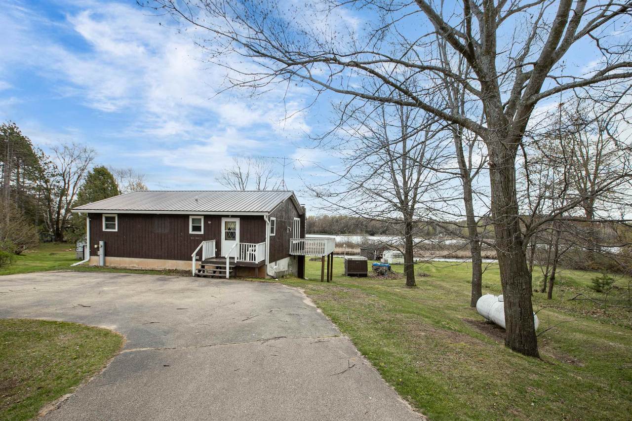 321 Lake Drive - Photo 1