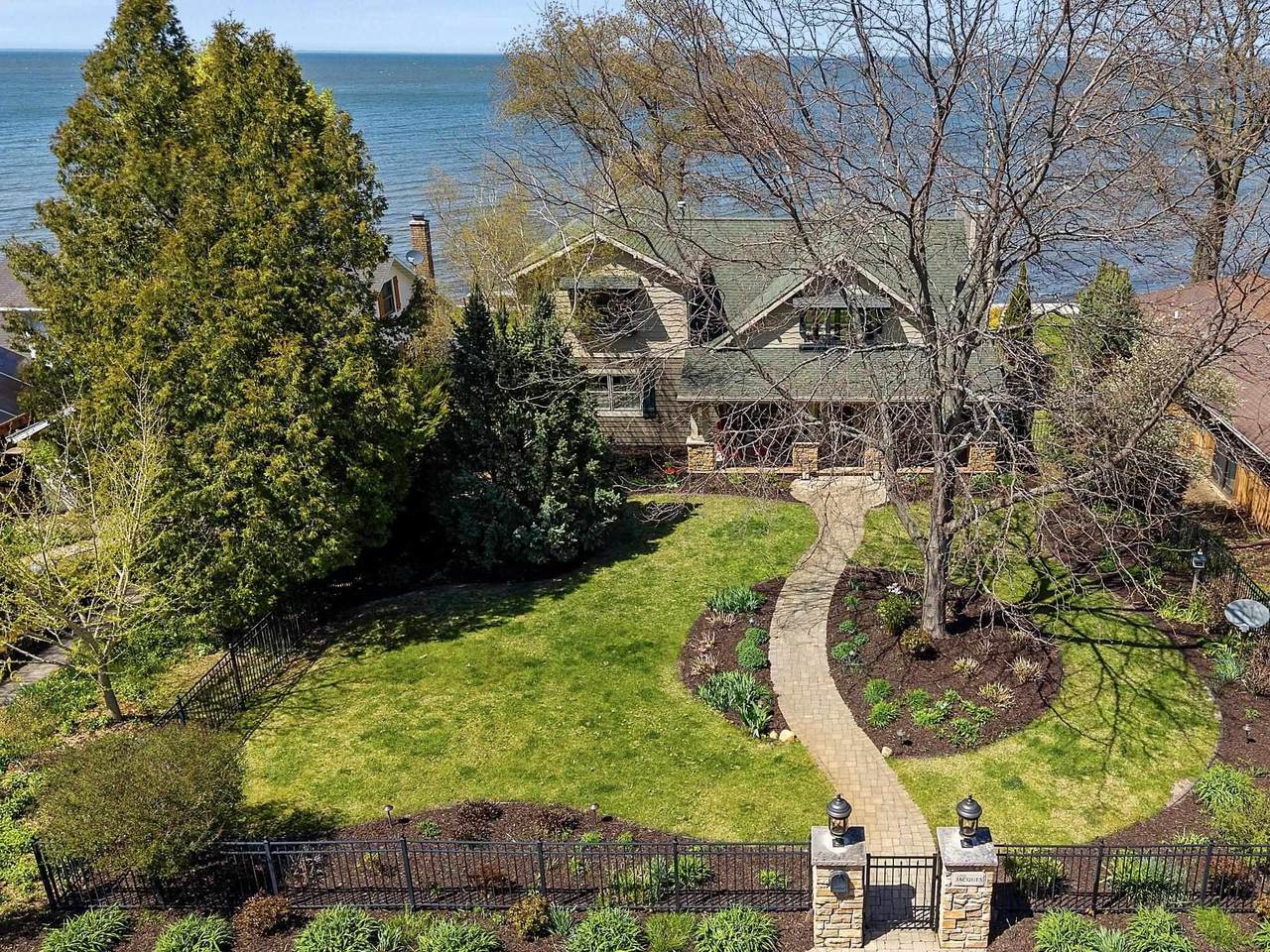 6039 Sunset Shores Road - Photo 1