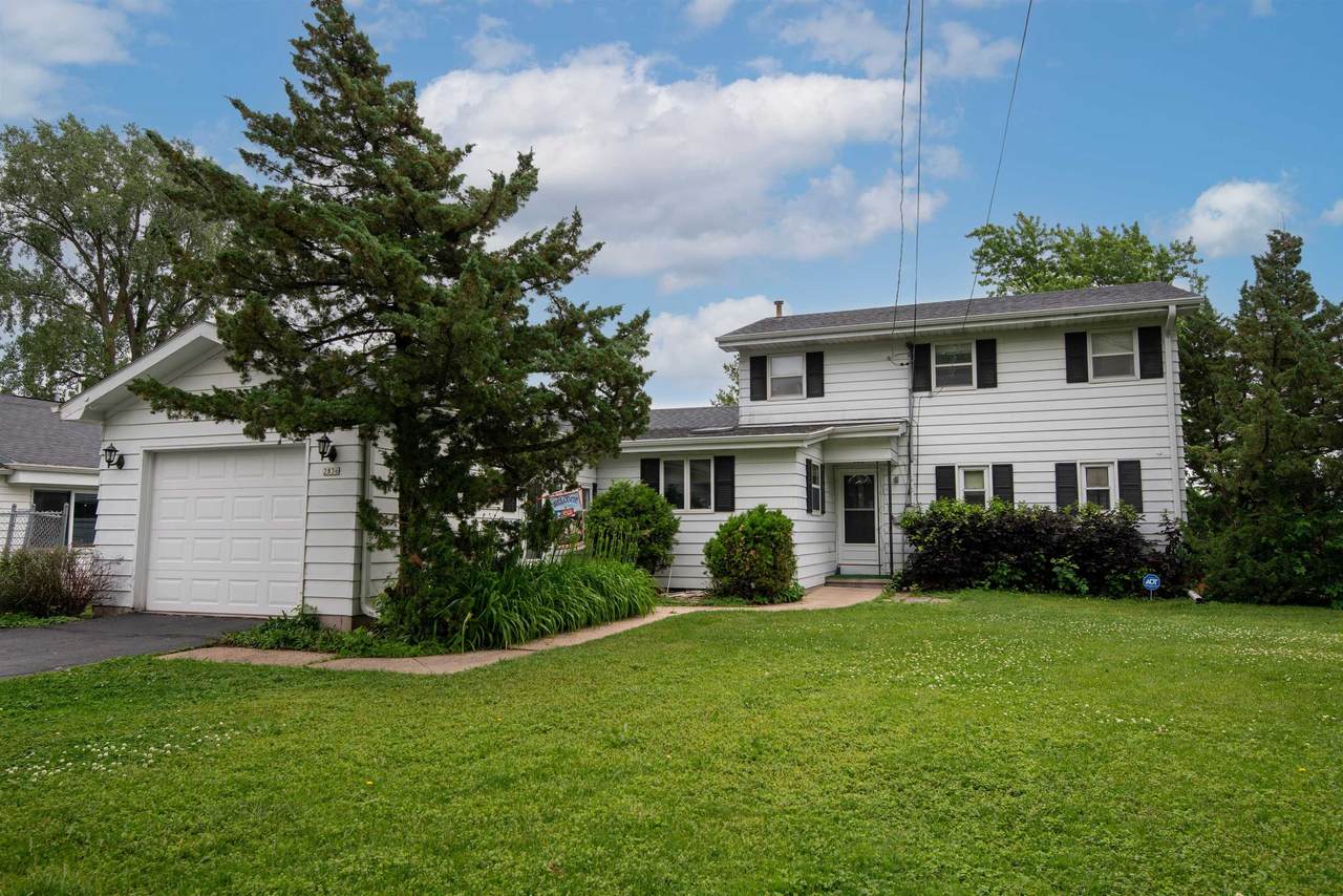 2836 Shorewood Drive - Photo 1