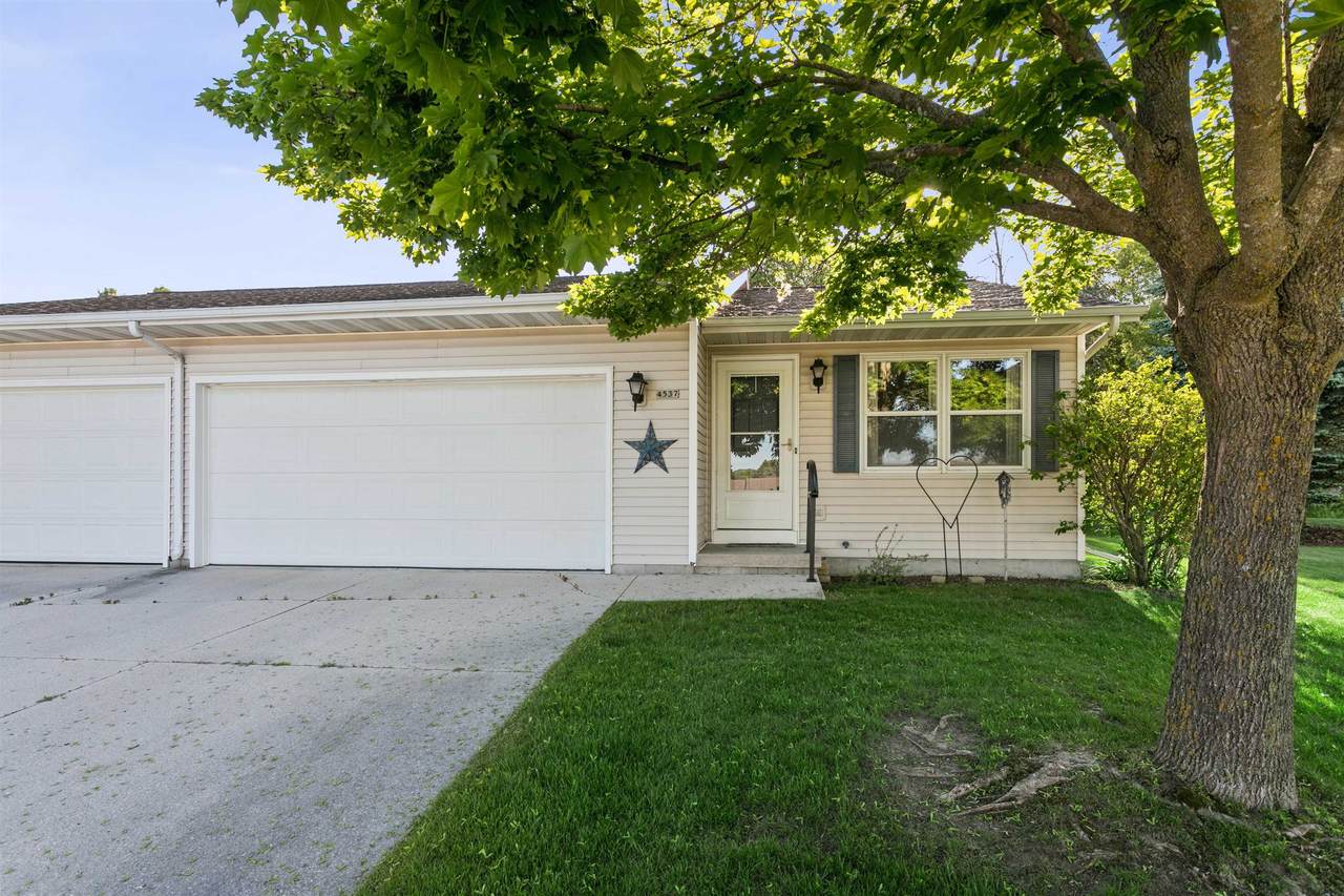4537 Oaktree Court - Photo 1