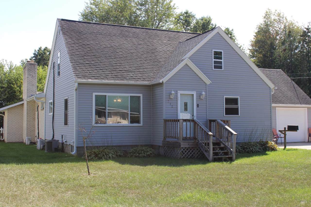 212 Highview Avenue - Photo 1