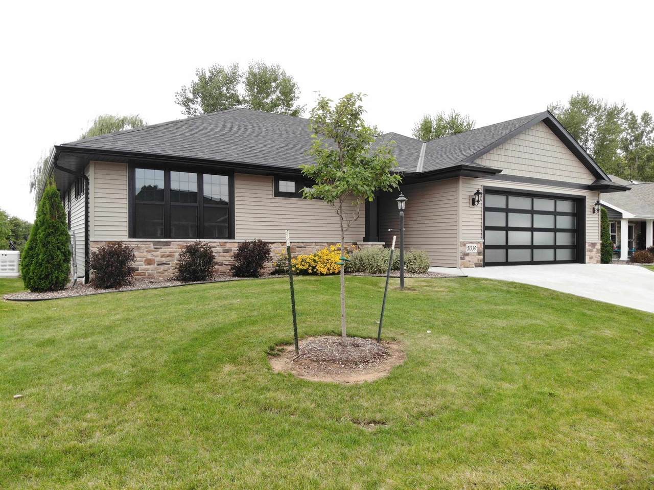 5039 Milkweed Trail - Photo 1