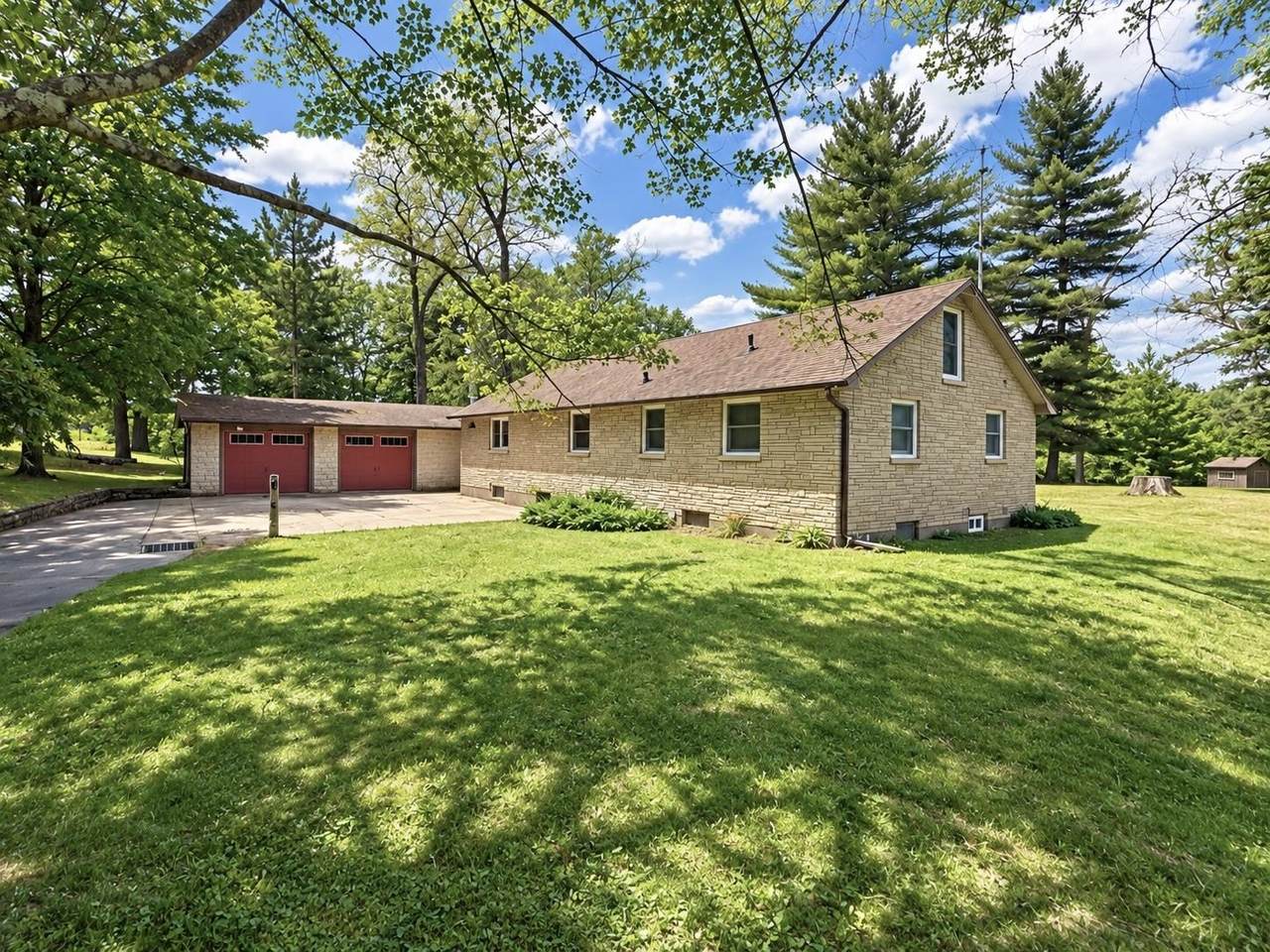 N2725 River Drive - Photo 1