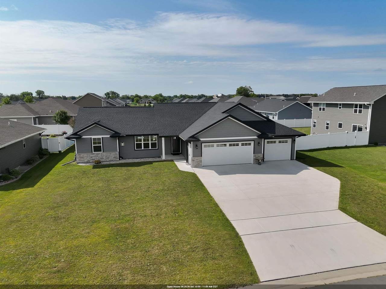 880 Joeanna Way - Photo 1