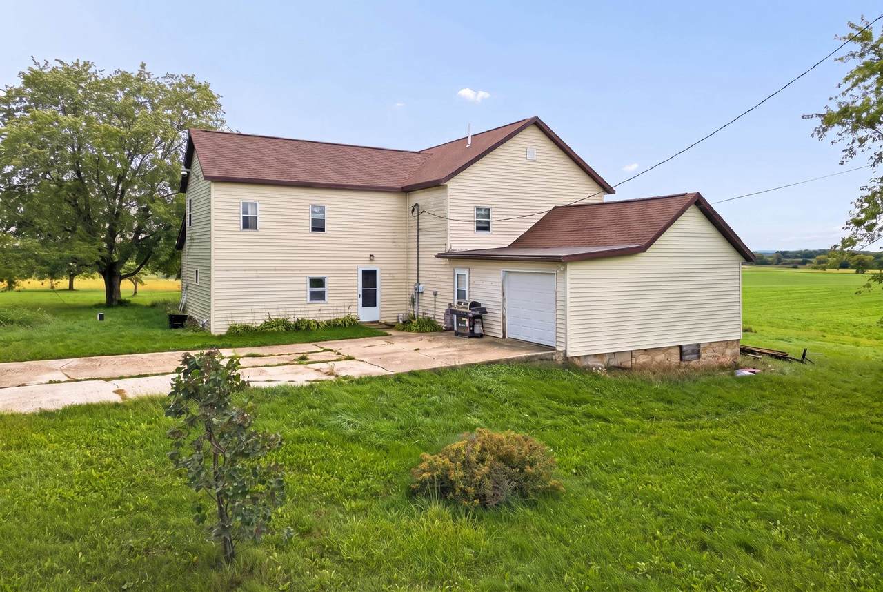 N9173 Holly Road - Photo 1