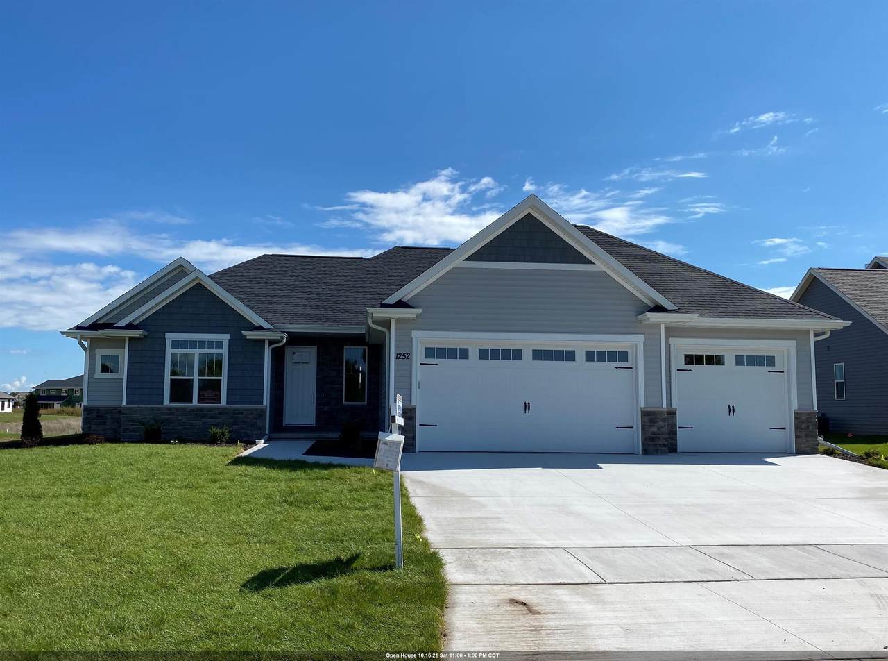 1252 Copilot Way - Photo 1