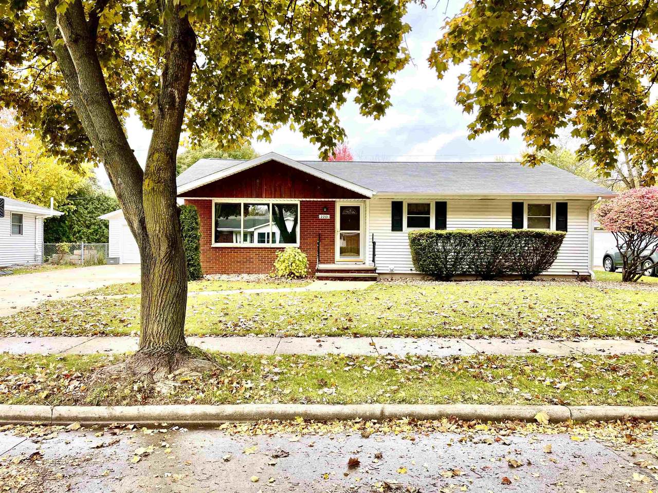 2201 Hendricks Avenue - Photo 1