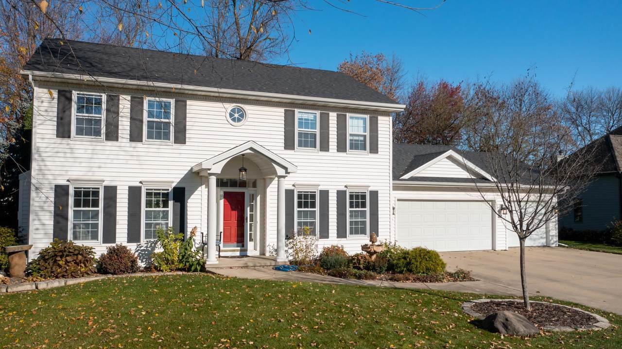 1388 Julie Court - Photo 1