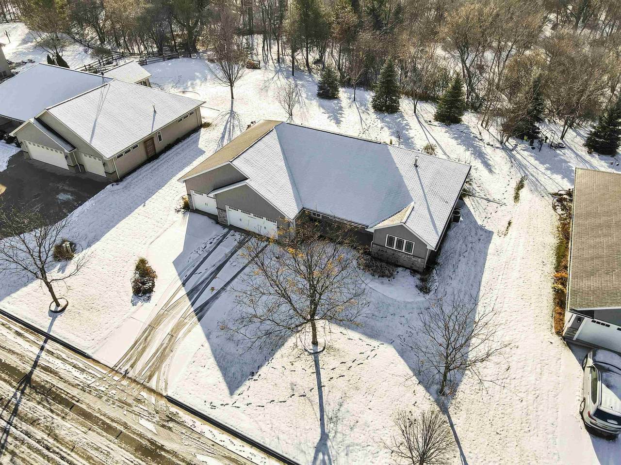 2309 Kaylee Circle - Photo 1