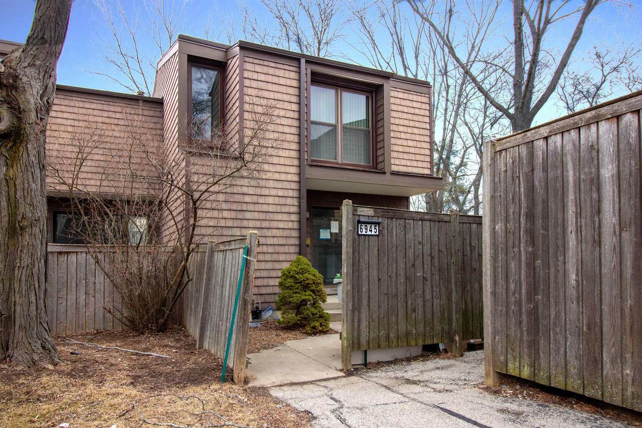 6945 Glenbrook Road - Photo 1