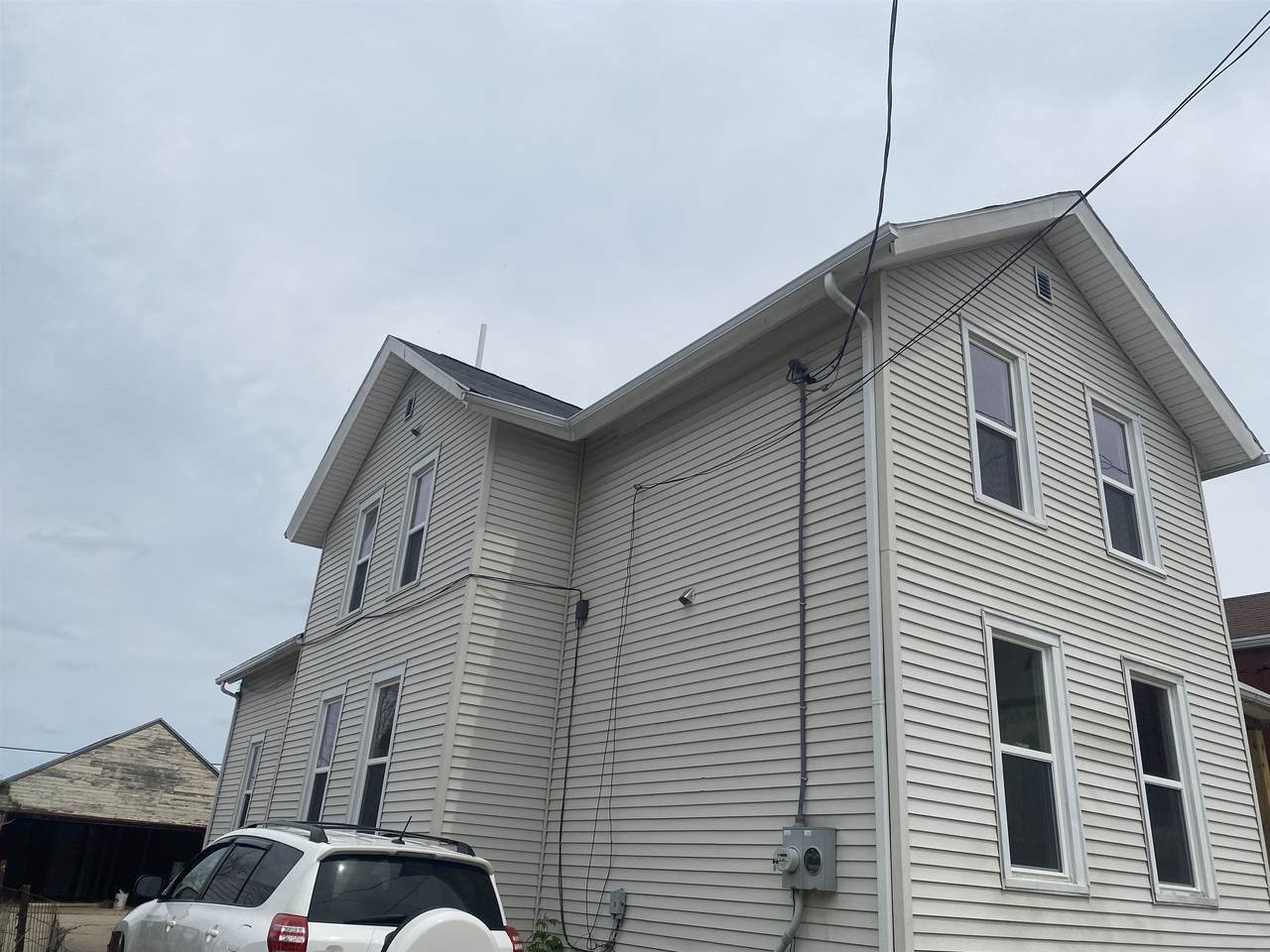 524 Merritt Avenue - Photo 1