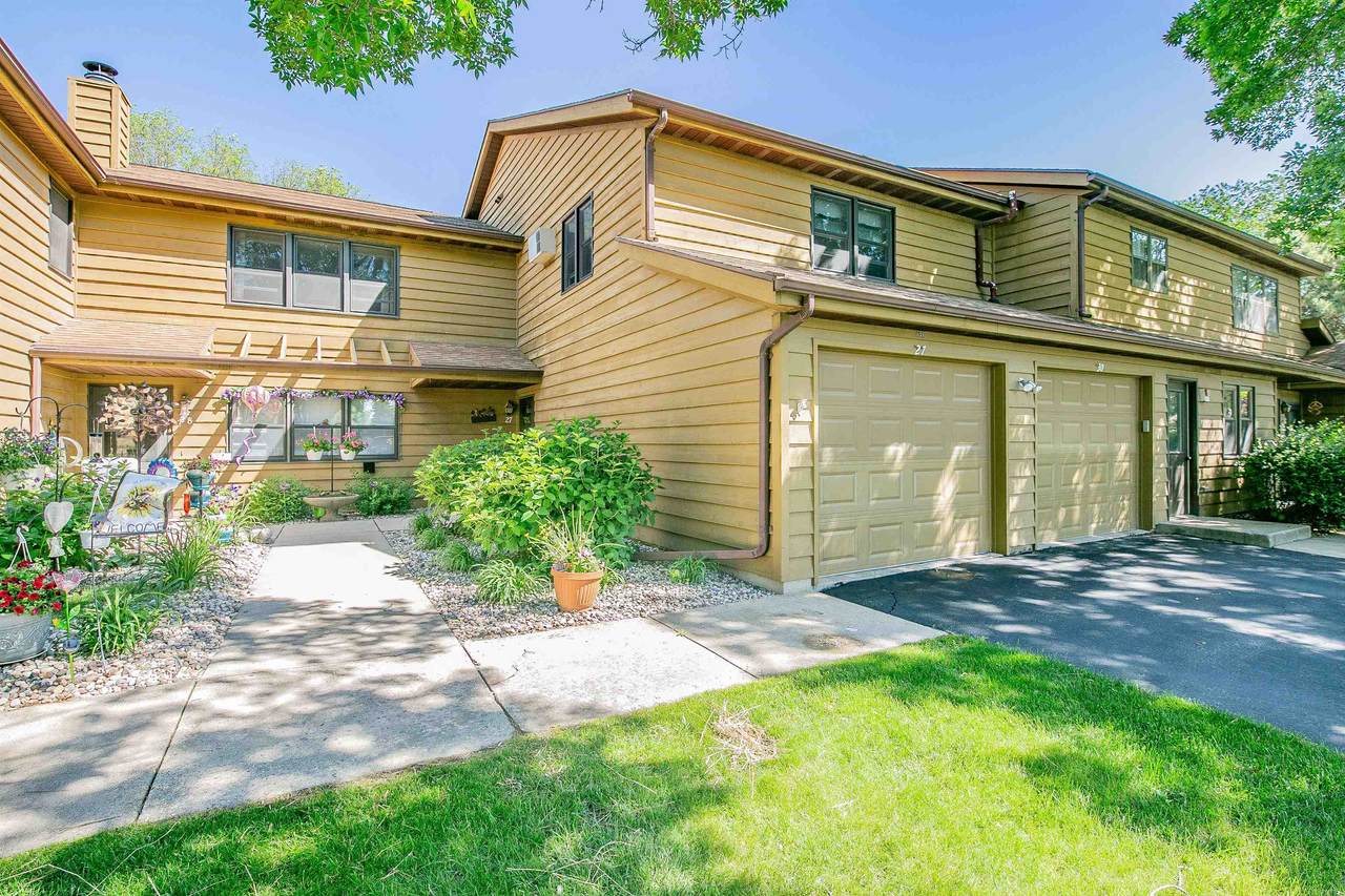 1135 Manor Drive - Photo 1