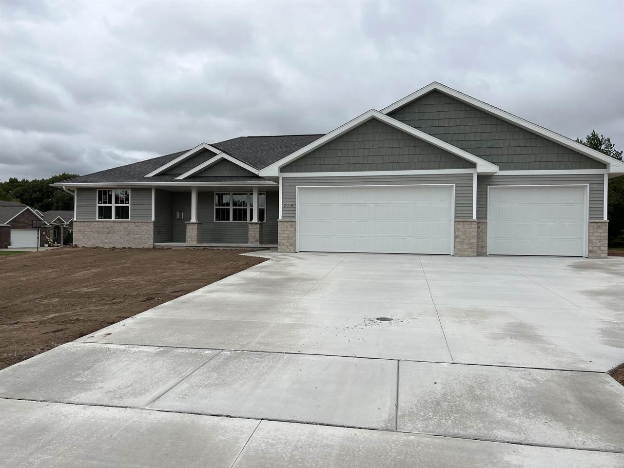 235 Diamond Ridge Circle - Photo 1