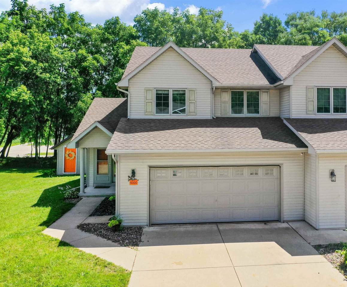 1000 Coggins Court - Photo 1