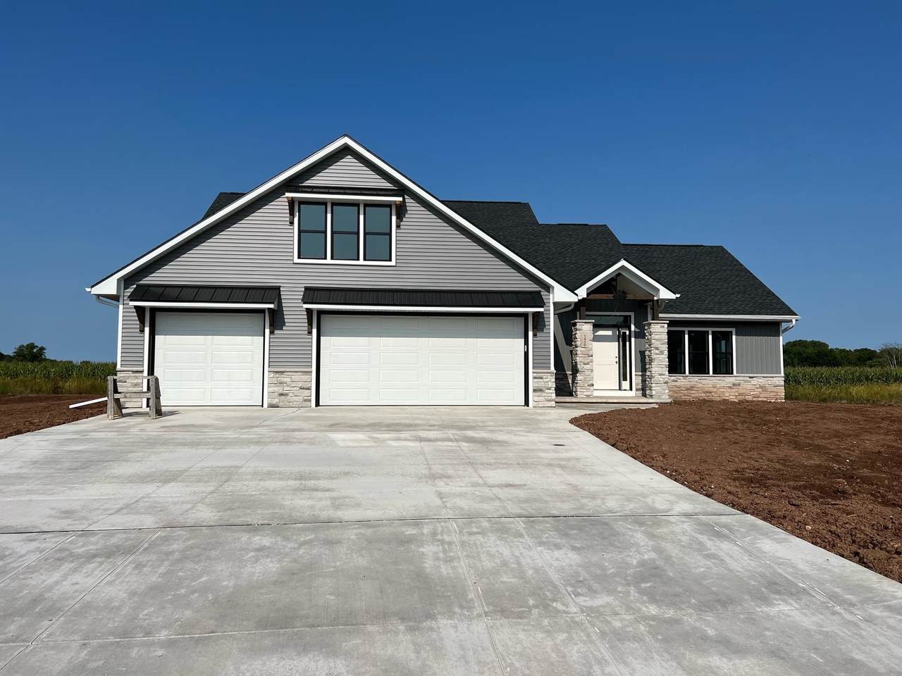1450 Chickory Court - Photo 1