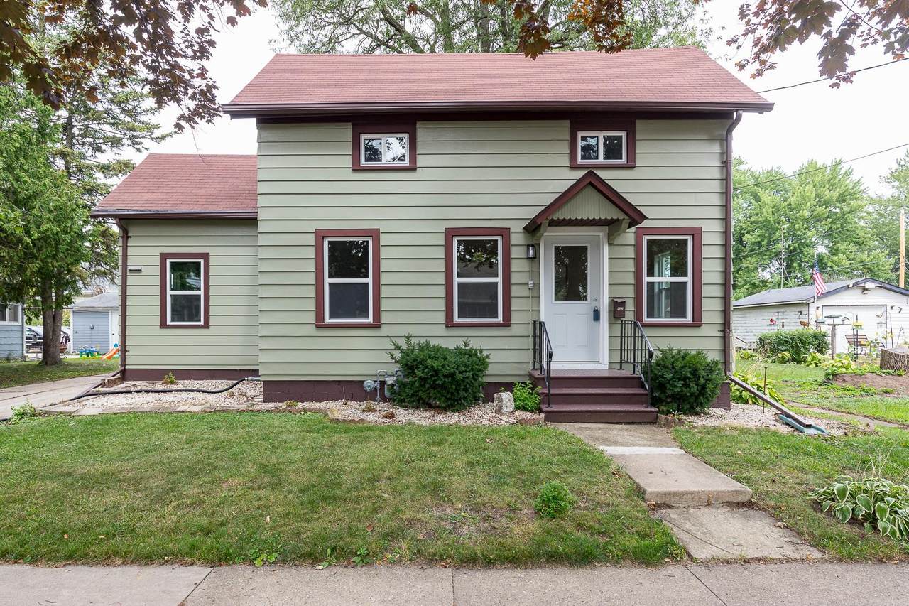 437 Ruggles Street - Photo 1