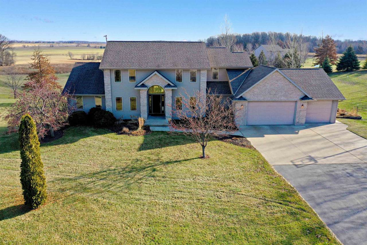 2122 Fawn Court - Photo 1