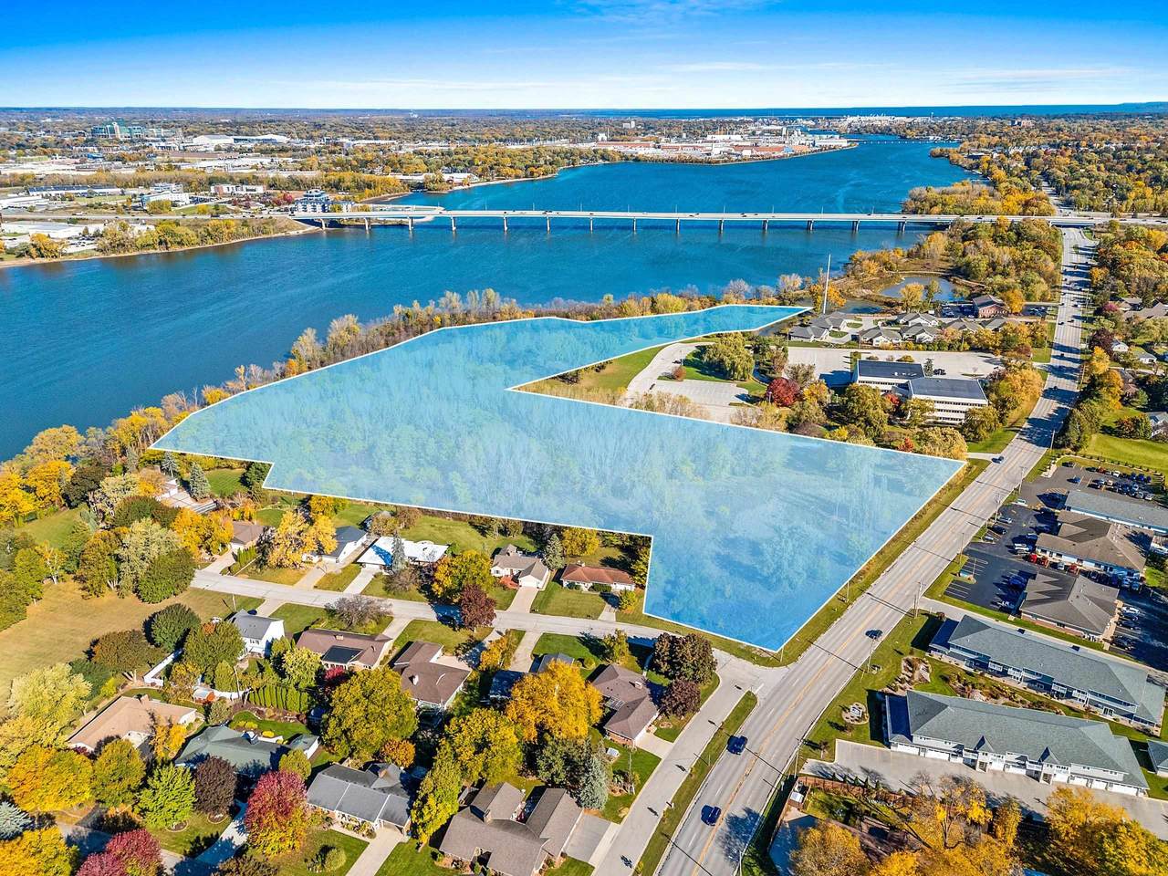 3200 Riverside Drive - Photo 1