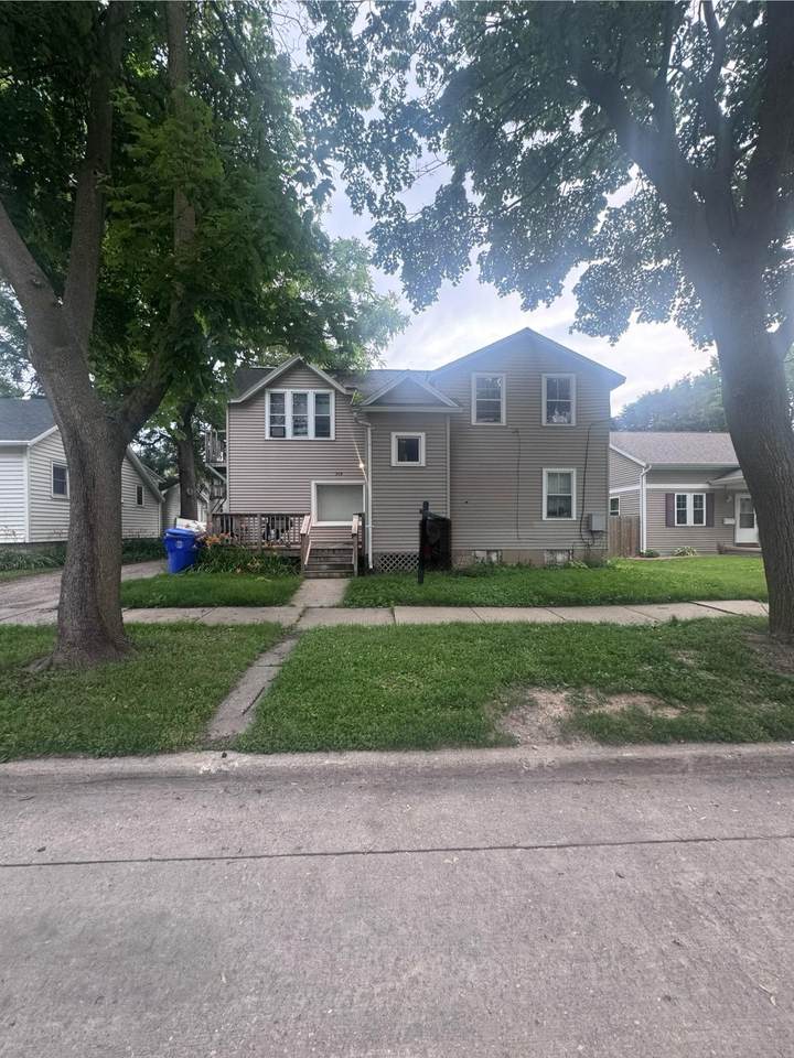 308 Pacific Street - Photo 1