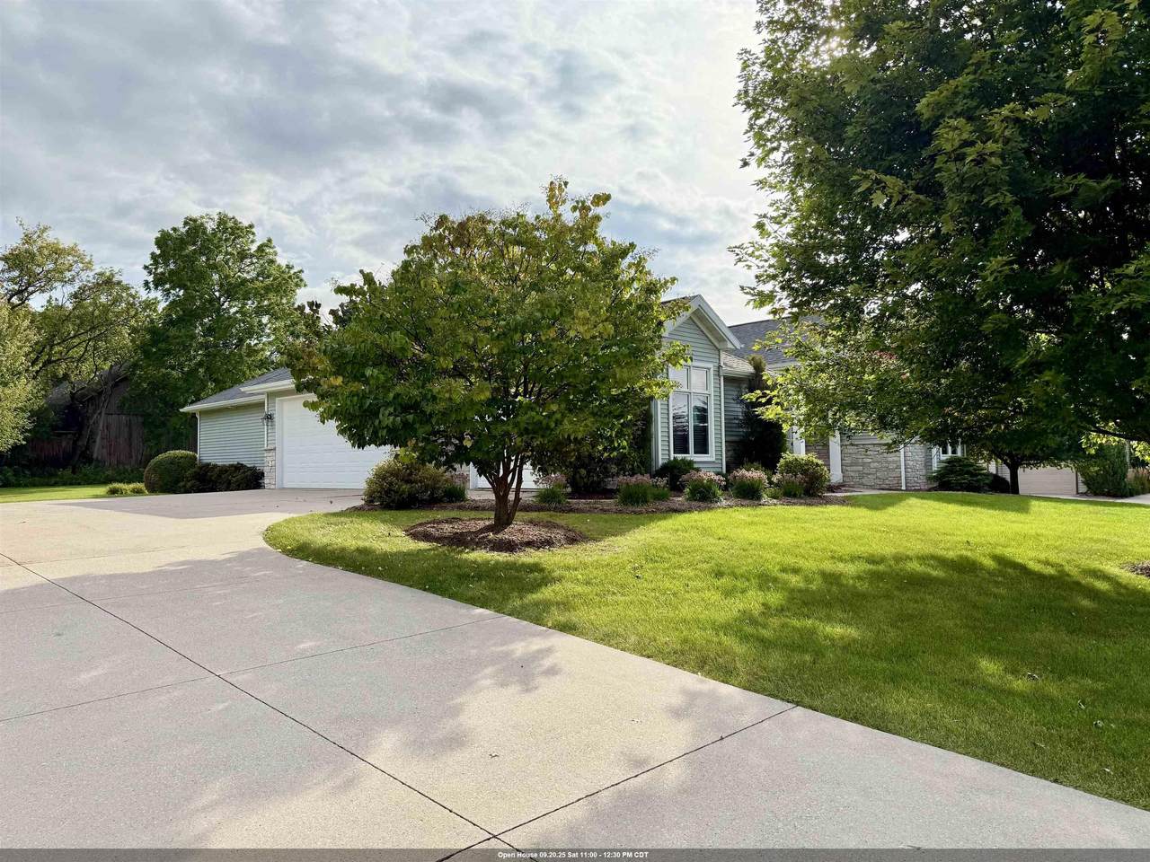 1604 Bellevue Boulevard - Photo 1